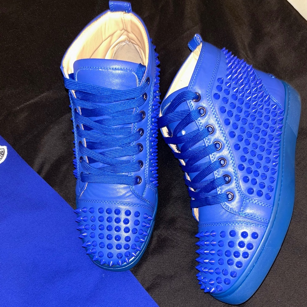 louboutin red bottom sneakers